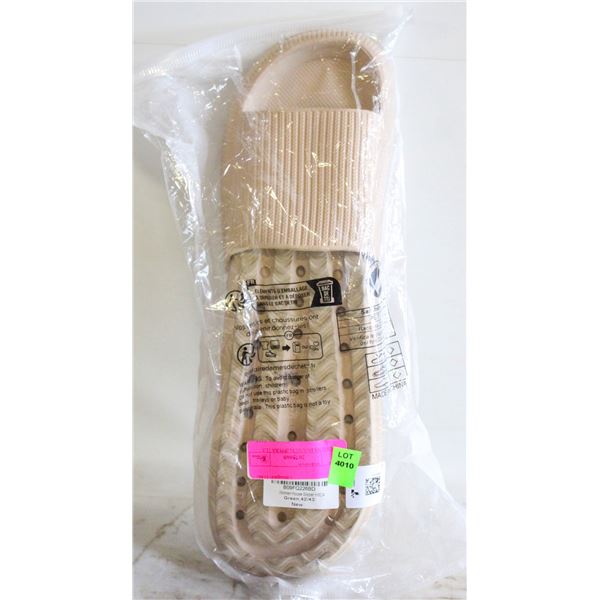 WOMENS HOUSE SLIPPERS 11.5
