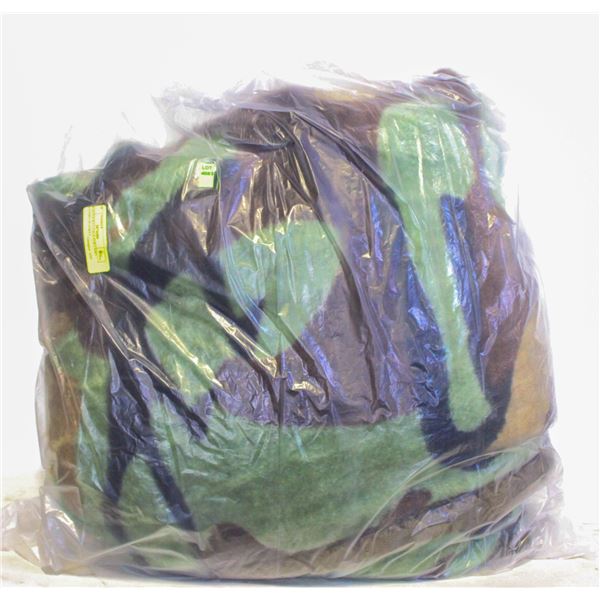 HIGH SOCIETY FAUX FUR CAMO PATTERN BLANKET