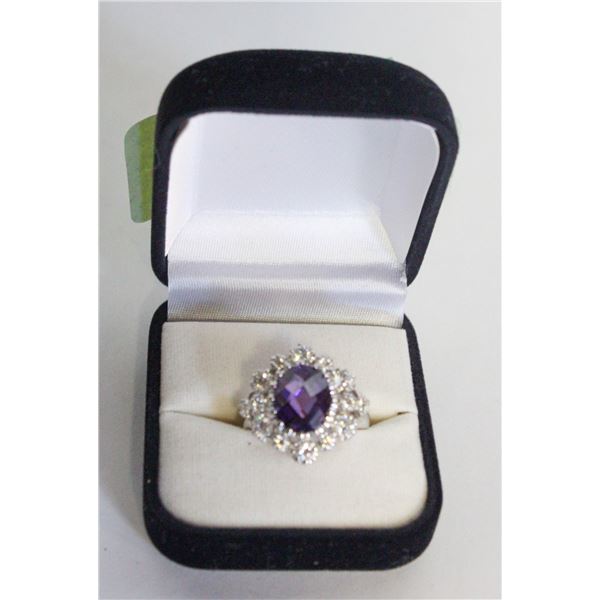 ESTATE HALLMARKED AMETHYST CLUSTER RING
