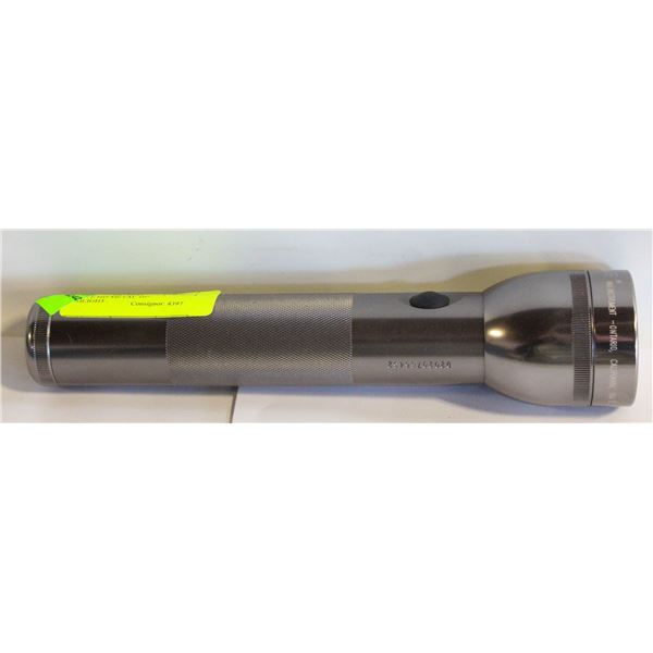 MAGLITE HD METAL 10" FLASHLIGHT