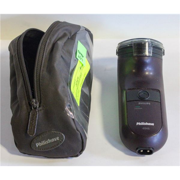 PHILISHAVE RECHARGEABLE RAZOR IN CASE