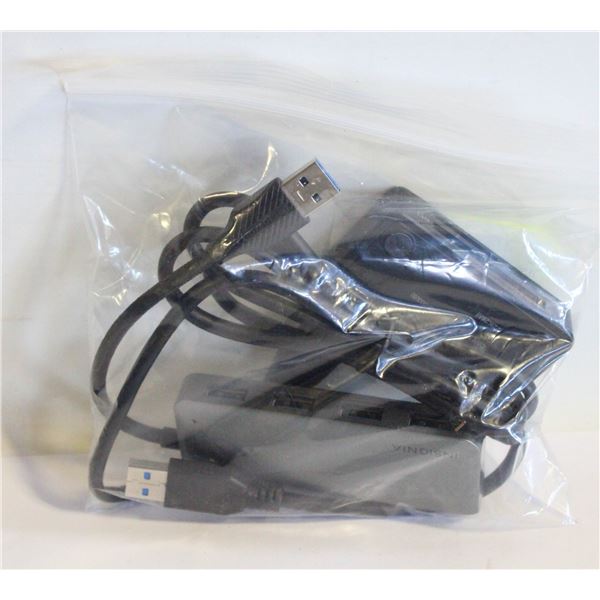 INSIGNIA DESKTOP CARD READER & 4 PORT TRAVEL HUB