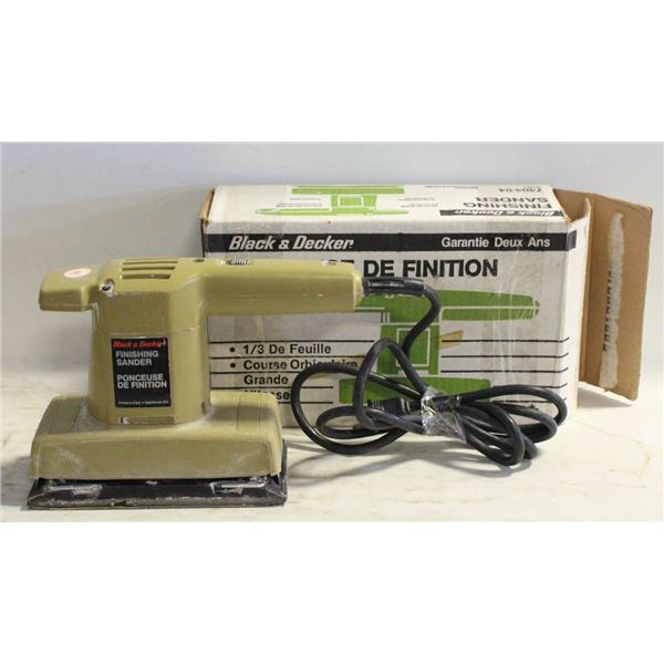 BLACK & DECKER FINISHING SANDER IN BOX- 7404-04