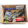 Image 1 : 32 DIE CAST CARS