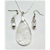 Image 1 : 20)  NATURAL PEAR SHAPED ROCK CRYSTAL