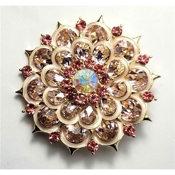 13)  SHOWSTOPPER 2" DIAMETER GOLD TONE