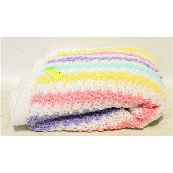 LG MULTI STRIP KNITTED BLANKET