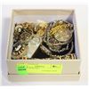 Image 1 : BOX OF JEWELRY
