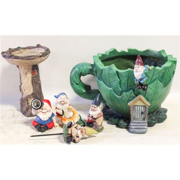 7 PIECE GARDEN DECOR WITH 5 GNOMES