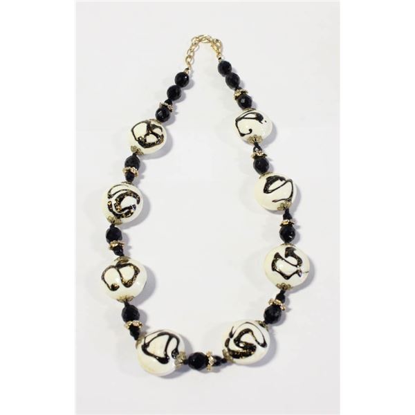 LARGE BEADED VINTAGE NECKLACE