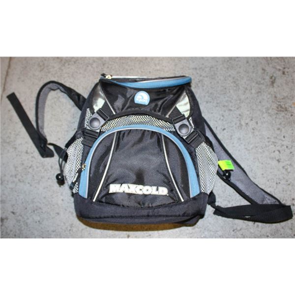 IGLOO MAXCOLD COOLER BAG WITH BACKPACK STRAPS