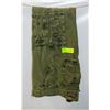 Image 1 : SIZE 31 ARMY GREEN 9-POCKETS PANTS MILITARY