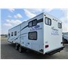 Image 3 : 2010 FOREST RIVER HOLIDAY TRAILER