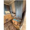 Image 10 : 1991 FLEETWOOD COLEMAN ROANOKE CD POP UP TRAILER