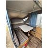 Image 7 : 1991 FLEETWOOD COLEMAN ROANOKE CD POP UP TRAILER