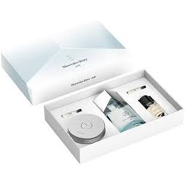 NEW WITH BOX MERCEDES-BENZ AIR SET