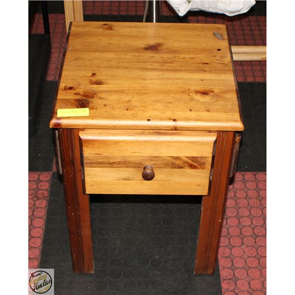 WOOD SIDE TABLE WITH DRAWER H-21.5" W-17.5" L-16"