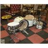 Image 1 : WESTBURY EVANS LEVEL 30 DRUM SETOFF-WHITE COLOUR