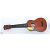 Image 1 : SMALL KID’S GUITAR (NEEDS ONE STRING)