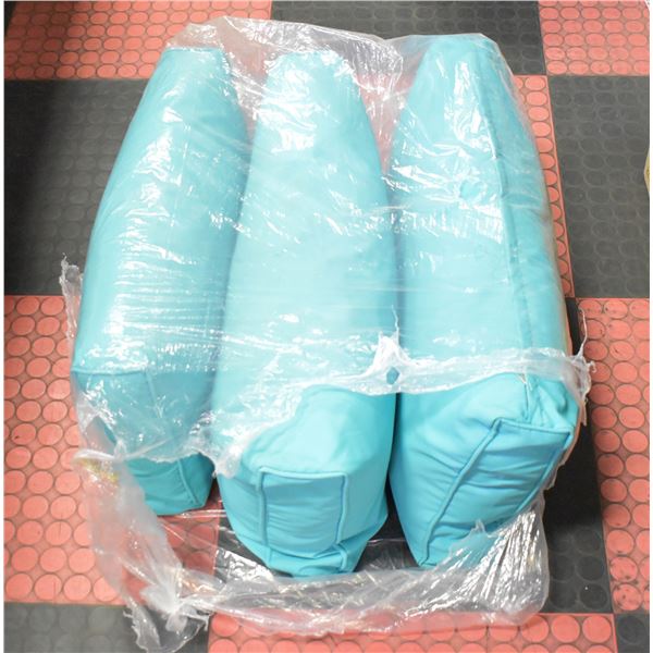 BAG OF 3 LG PATIO PILLOWS CUSHIONS PRE LOVED