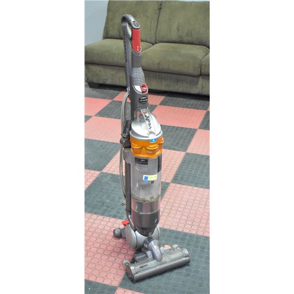 DYSON VACUUM