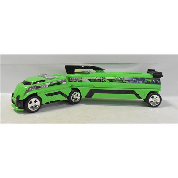 HOT WHEELS TRANSPORTER WITH 8 CARS INSIDE