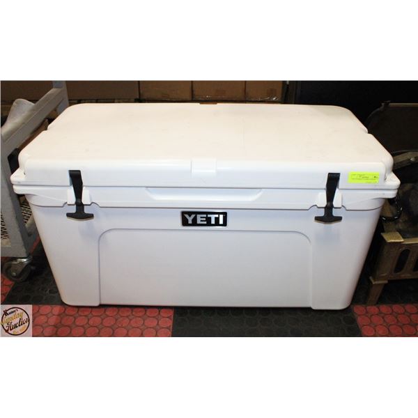 YETI TUNDRA 75 HARD COOLER