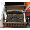 Image 1 : VINTAGE ELECTRIC FIREPLACE TESTED WORKING