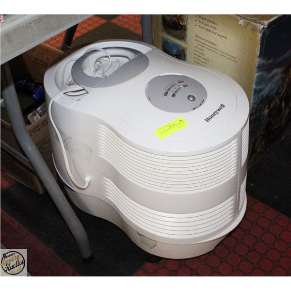 LARGE HONEYWELL HUMIDIFIER