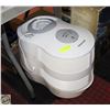 Image 1 : LARGE HONEYWELL HUMIDIFIER