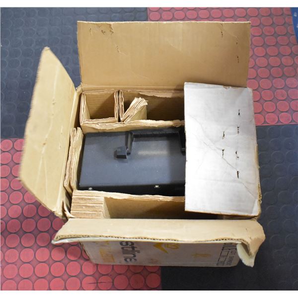 SLIDE PROJECTOR