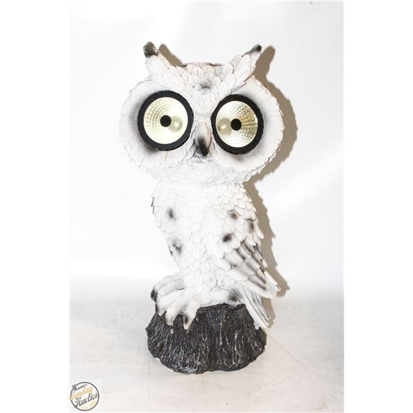 LARGE SOLAR OWL LIGHT