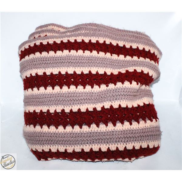 VINTAGE HANDMADE WOOL BLANKET