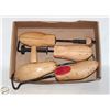 Image 1 : VINTAGE WOOD SHOE STRETCHERS
