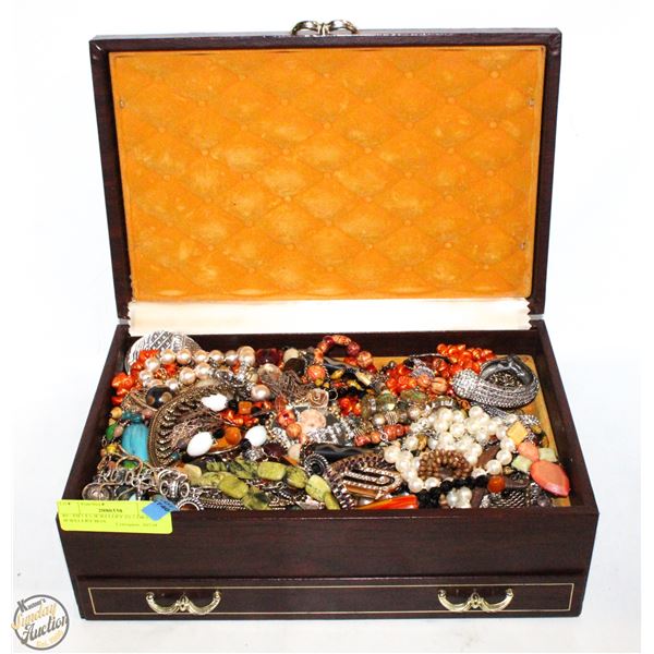 80+ PIECES JEWELRY IN 2-DRAWER JEWELRY BOX