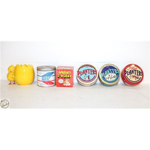 FLAT OF ASSORTED COLLECTIBLES