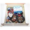 Image 1 : LARGE BOX OF ASSORTED CRYSTALS