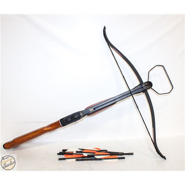 CROSSBOW W/ 10 ARROWS.