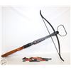 Image 1 : CROSSBOW W/ 10 ARROWS.