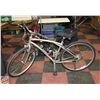 Image 1 : VINTAGE STYLE AIRSTREAM CRUISER BIKE