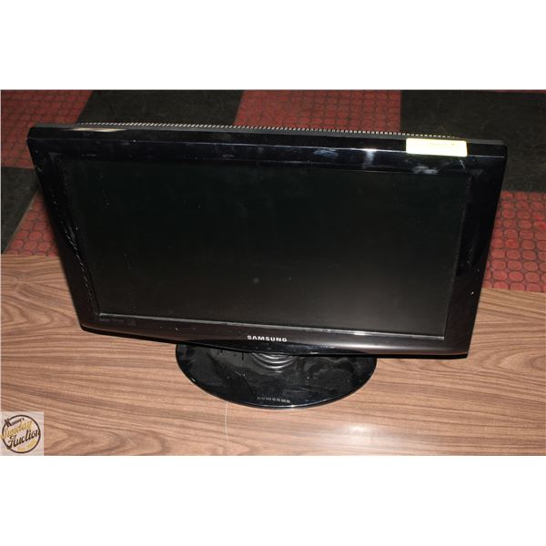 SAMSUNG MONITOR WITH CORD