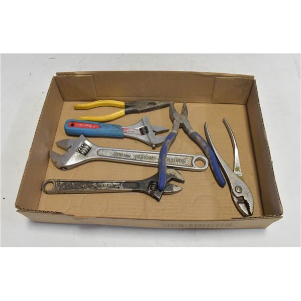 FLAT OF CRECENT AND OTHER WRENCHES