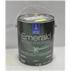 Image 1 : EMERALE LATEX PAINT