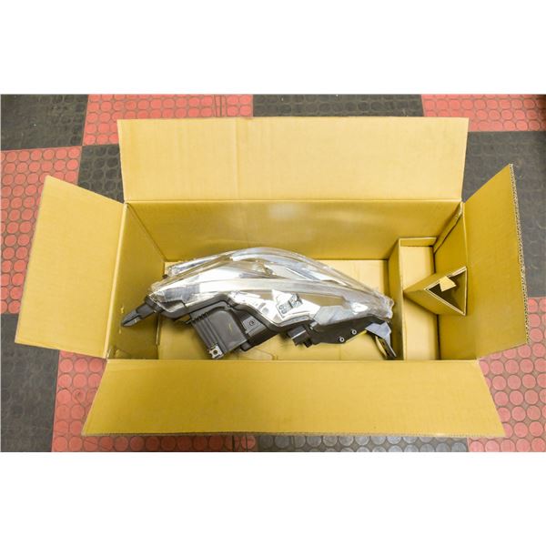 NEW AUTO LAMP HALOGEN REPLACEMENT FOR