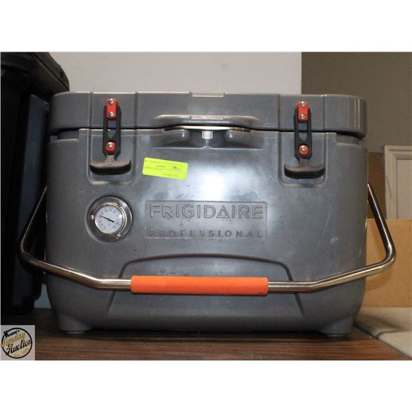 CAMPING COOLER