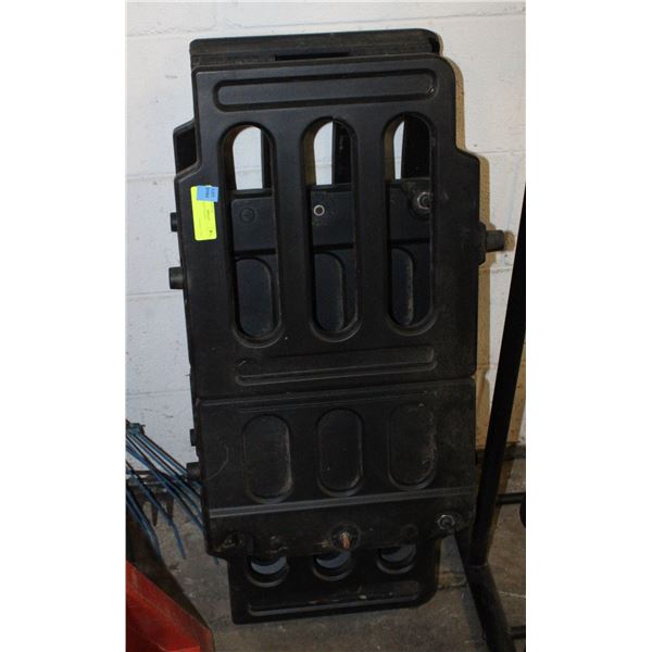 TRUCK BOX EXTENDER ATTACHMENT