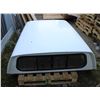 Image 2 : WHITE FIBERGLASS TRUCK CANOPY 5FT 2" WIDE X