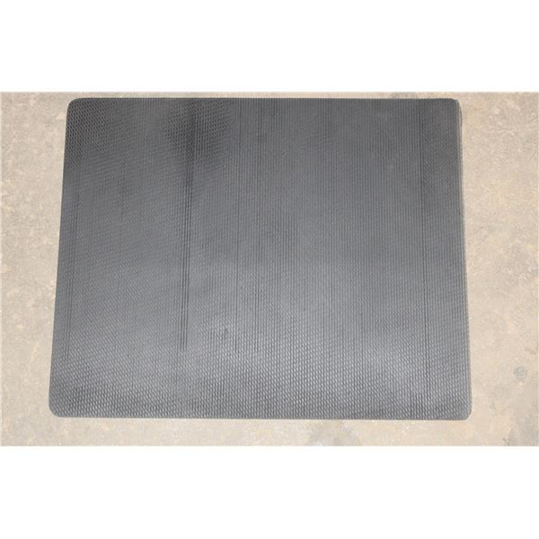 RUBBER MATS 50PK 14.5" X 17.5"