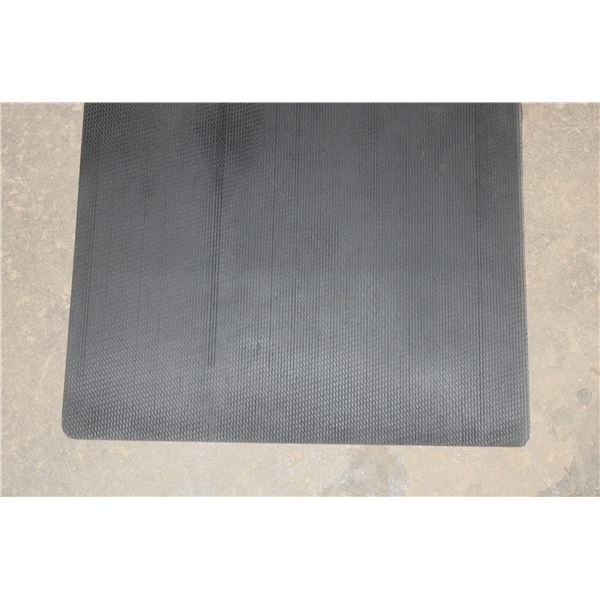 RUBBER MATS 50PK 14.5" X 17.5"