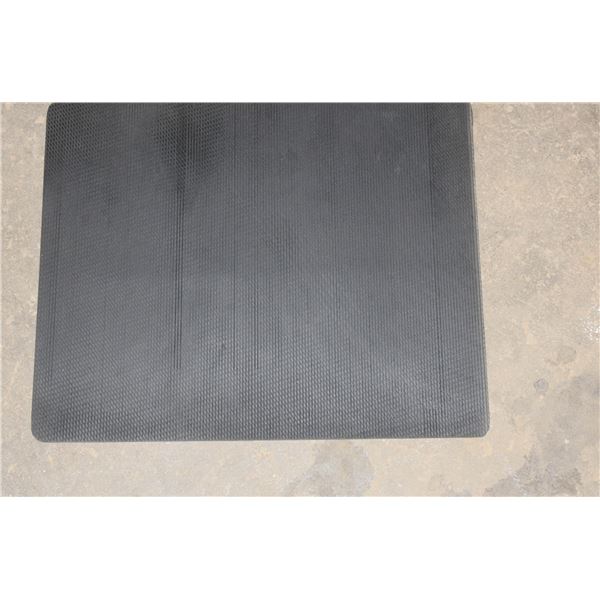 RUBBER MATS 50PK 14.5" X 17.5"